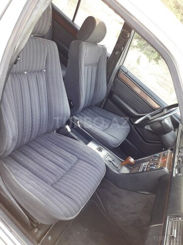Mercedes E 230 1989, 257,000 km - 2.3 l - Sumqayıt