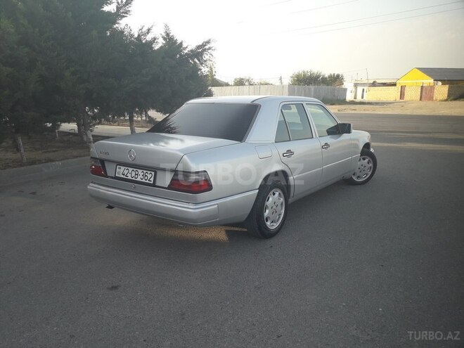 Mercedes E 230 1989, 257,000 km - 2.3 l - Sumqayıt
