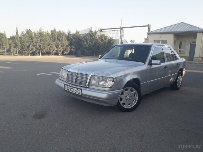 Mercedes E 230 1989, 257,000 km - 2.3 l - Sumqayıt