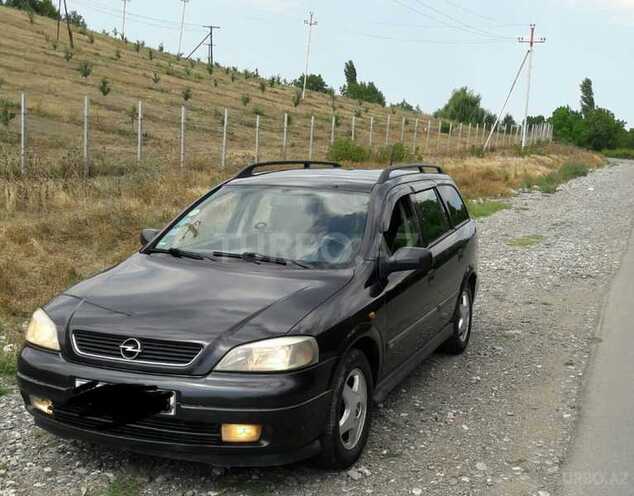 Opel Astra 1999, 300,000 km - 1.6 l - Quba