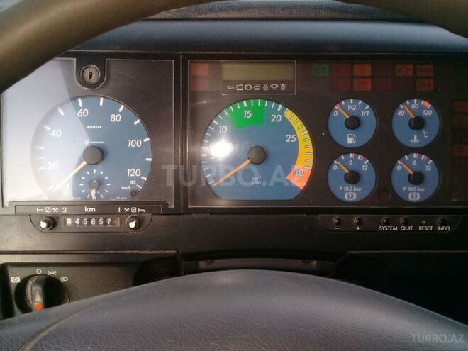 Mercedes Atego 818 2000, 445,675 km - 4.2 л - Şirvan