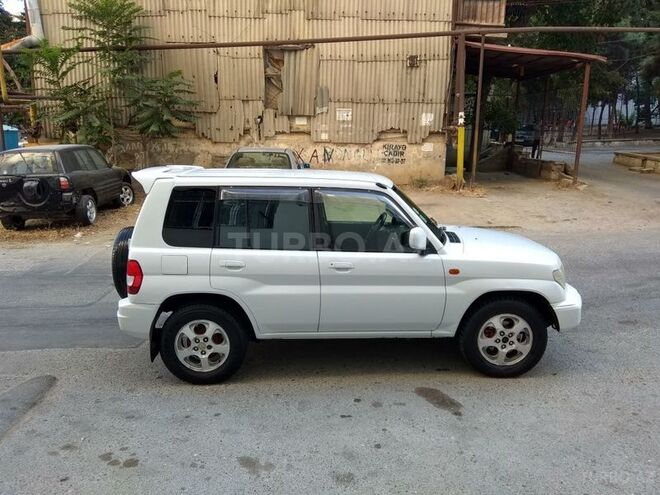 Mitsubishi Pajero io 2000, 136,000 km - 1.8 l - Bakı