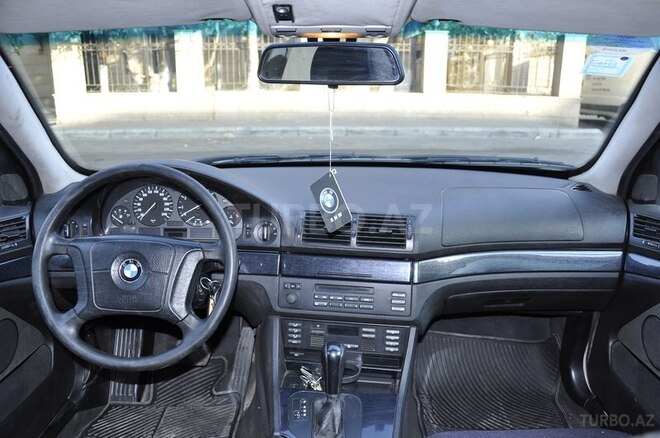 BMW 523 1997, 270,000 km - 2.5 l - Bakı