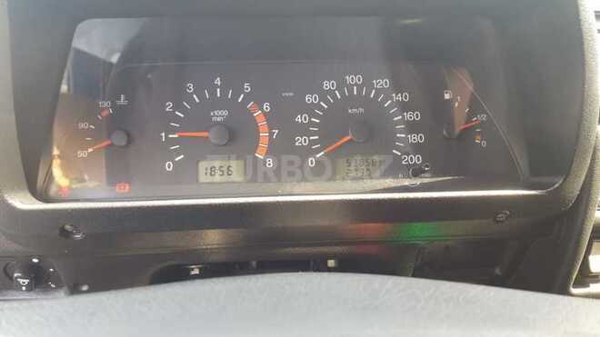 LADA (VAZ) Niva 2015, 48,000 km - 1.7 l - Ucar
