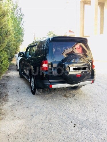 Mitsubishi Pajero 2008, 175,000 km - 3.0 l - Bakı