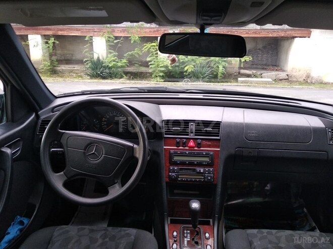Mercedes C 200 1998, 121,000 km - 2.0 l - Şəki
