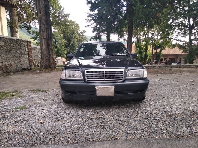 Mercedes C 200 1998, 121,000 km - 2.0 l - Şəki