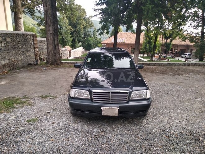 Mercedes C 200 1998, 121,000 km - 2.0 l - Şəki