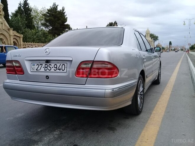 Mercedes E 240 2001, 247,000 km - 2.6 l - Xaçmaz