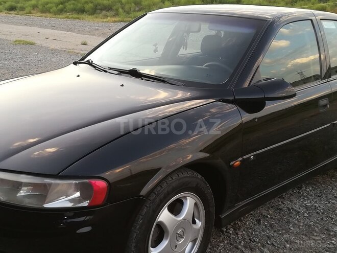 Opel Vectra 1999, 300,000 km - 1.6 l - Ağstafa