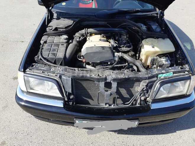 Mercedes C 230 1997, 221,300 km - 0.3 l - Bakı