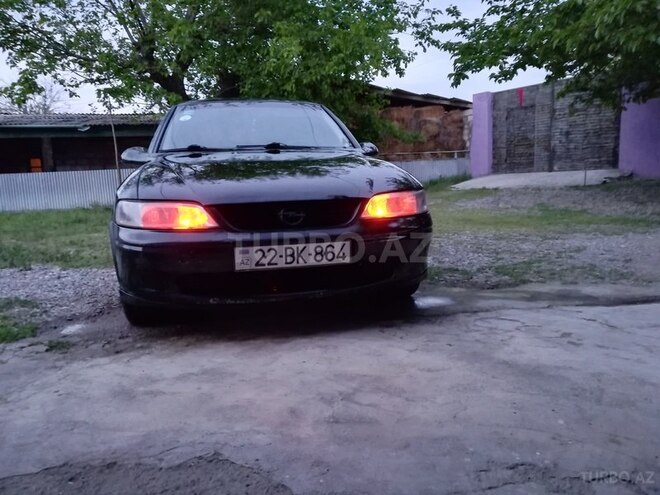 Opel Vectra 1999, 300,000 km - 1.6 l - Ağstafa