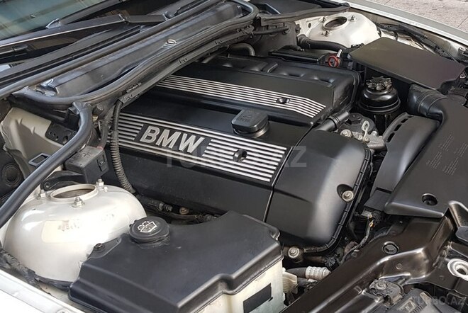 BMW 320 2001, 158,000 km - 2.2 л - Bakı