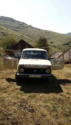LADA (VAZ) Niva 1990, 22,037 km - 1.6 л - Lerik