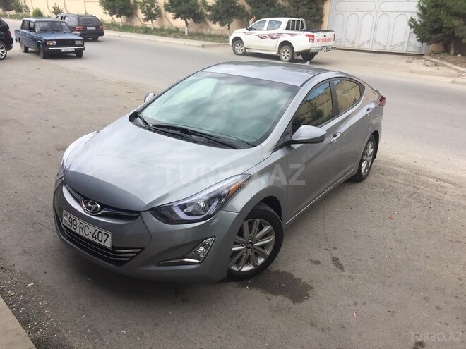 Hyundai Elantra 2014, 68,045 km - 1.8 l - Qusar