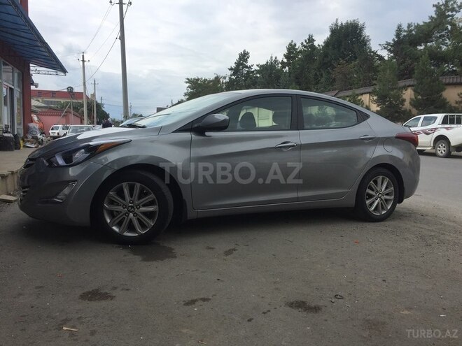 Hyundai Elantra 2014, 68,045 km - 1.8 l - Qusar