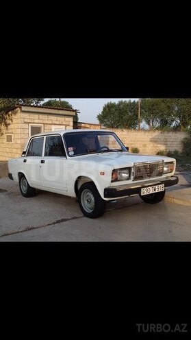 LADA (VAZ) 2107 2009, 468,567 km - 1.6 l - Salyan
