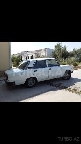 LADA (VAZ) 2107 2009, 468,567 km - 1.6 l - Salyan