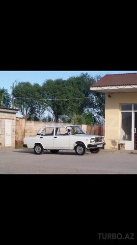 LADA (VAZ) 2107 2009, 468,567 km - 1.6 l - Salyan