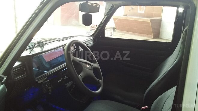 LADA (VAZ) 2107 2009, 468,567 km - 1.6 l - Salyan