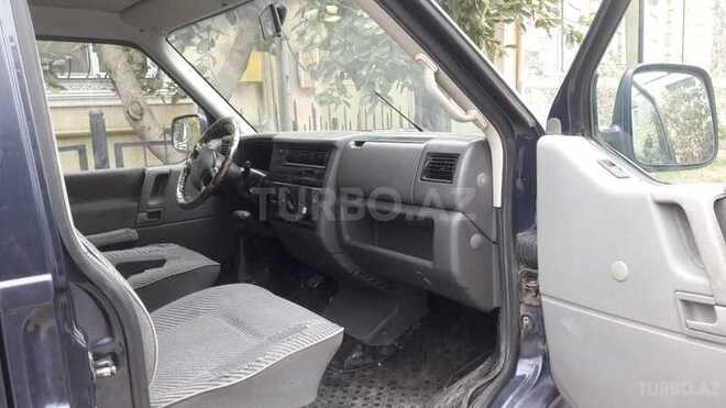 Volkswagen Caravelle 1998, 398,000 km - 2.5 л - Gəncə