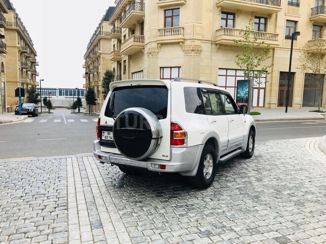 Mitsubishi Pajero 2002, 180,000 km - 3.0 l - Bakı
