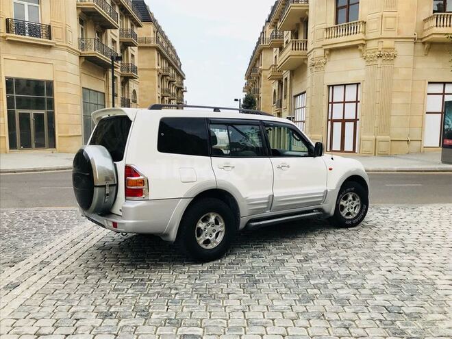 Mitsubishi Pajero 2002, 180,000 km - 3.0 l - Bakı