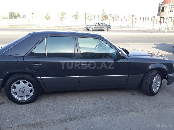 Mercedes E 200 1994, 421,118 km - 2.0 l - Bakı