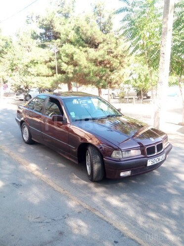 BMW 320 1995, 300,000 km - 2.0 l - Sumqayıt