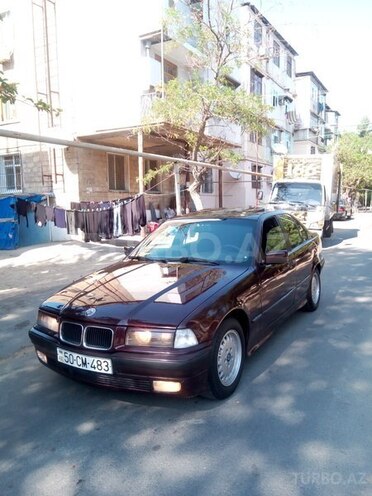 BMW 320 1995, 300,000 km - 2.0 l - Sumqayıt