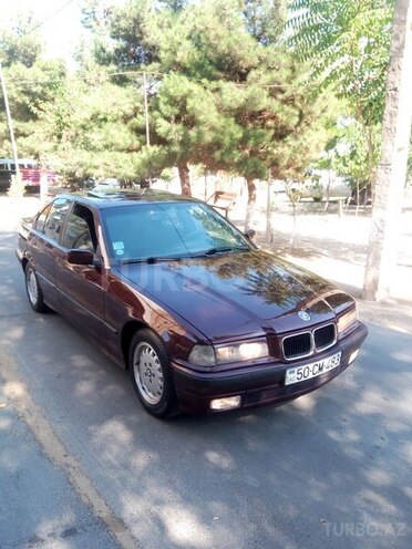 BMW 320 1995, 300,000 km - 2.0 l - Sumqayıt
