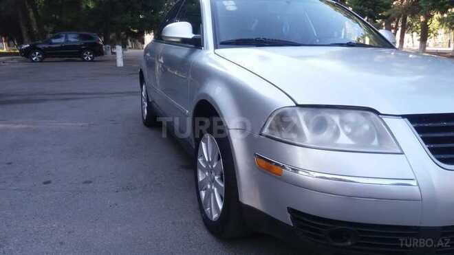 Volkswagen Passat 2003, 235,641 km - 1.8 l - Sumqayıt