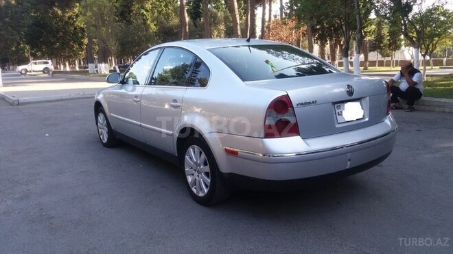 Volkswagen Passat 2003, 235,641 km - 1.8 l - Sumqayıt