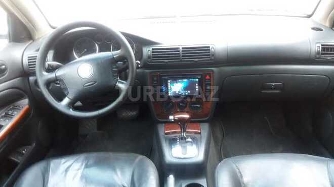 Volkswagen Passat 2003, 235,641 km - 1.8 l - Sumqayıt