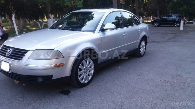 Volkswagen Passat 2003, 235,641 km - 1.8 l - Sumqayıt