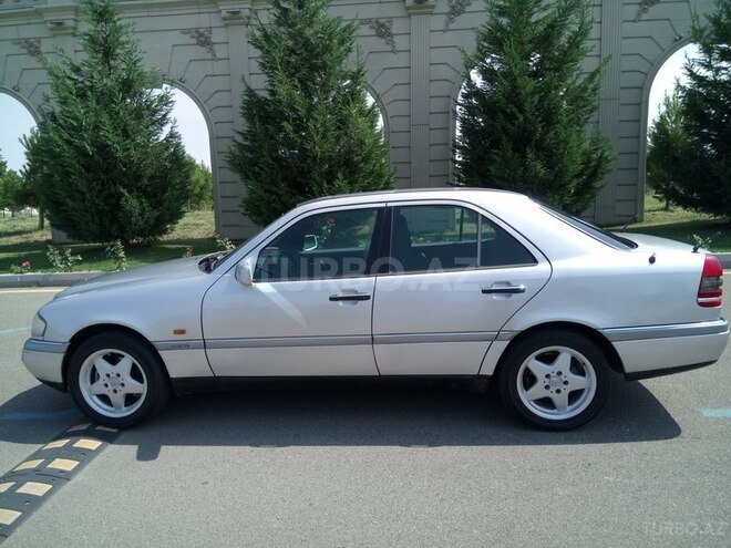 Mercedes C 200 1995, 411,802 km - 2.0 l - Gəncə