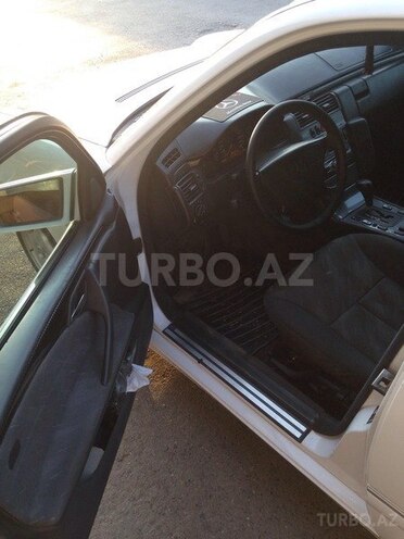 Mercedes E 240 1998, 333,859 km - 2.4 l - Bakı