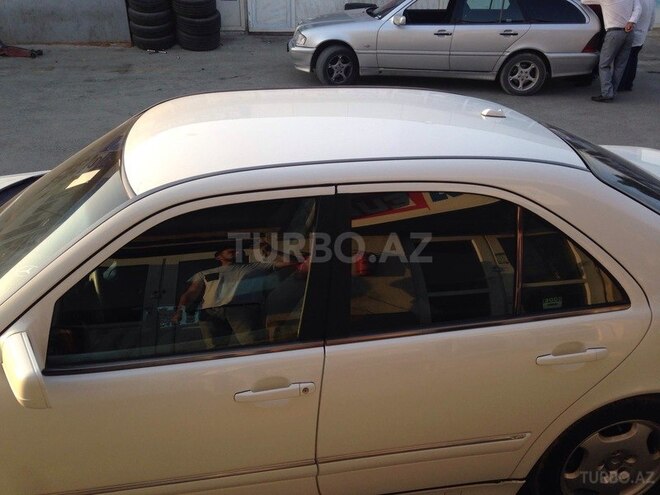 Mercedes E 240 1998, 333,859 km - 2.4 l - Bakı