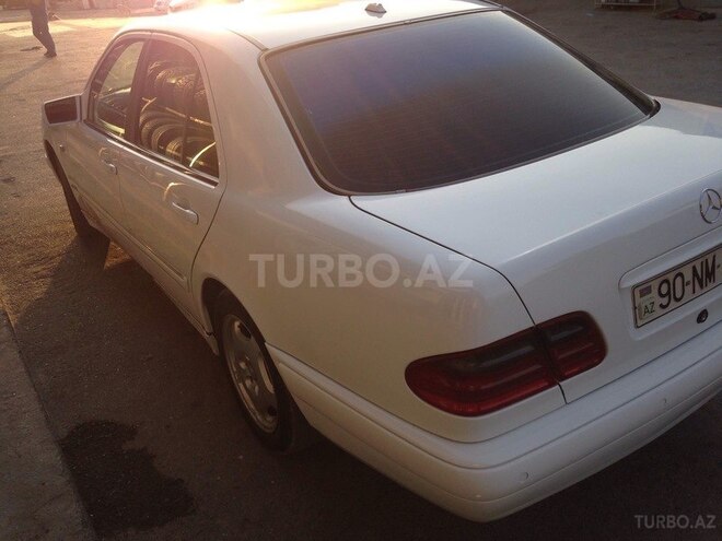 Mercedes E 240 1998, 333,859 km - 2.4 l - Bakı