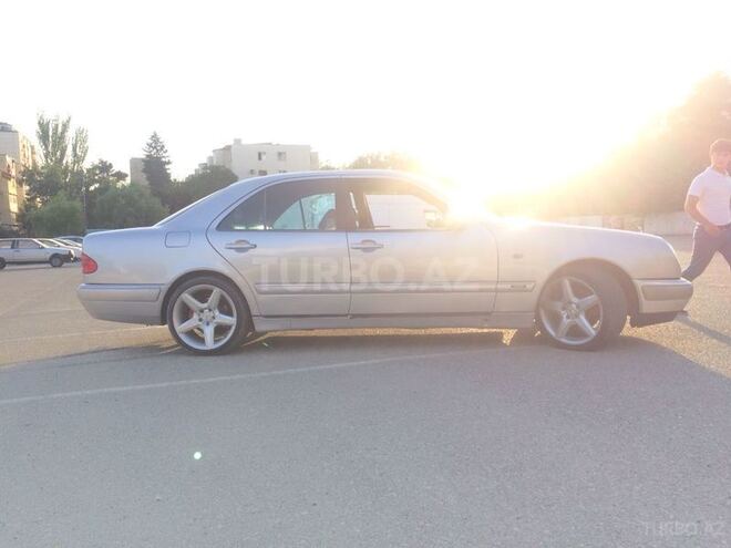 Mercedes E 280 1997, 360,000 km - 2.8 l - Bakı