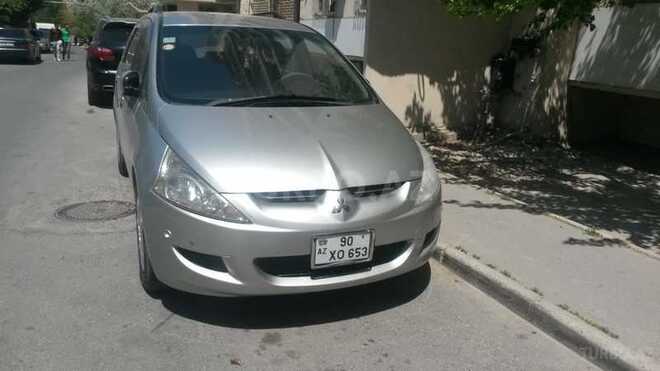 Mitsubishi Grandis 2003, 208,000 km - 2.4 l - Bakı