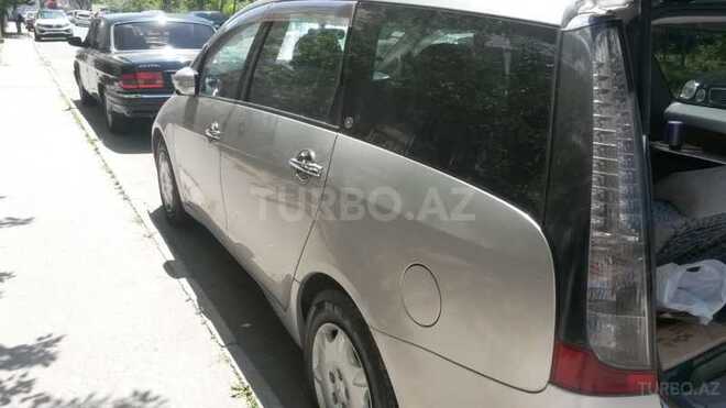 Mitsubishi Grandis 2003, 208,000 km - 2.4 l - Bakı