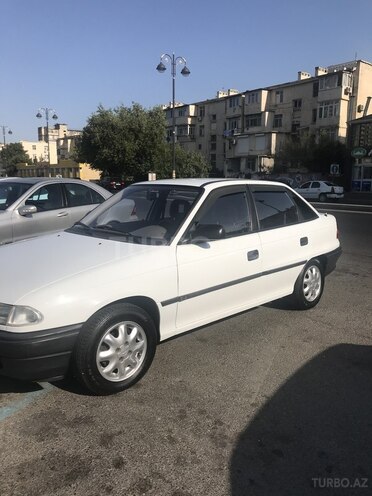 Opel Astra 1997, 178,000 km - 1.6 л - Bakı