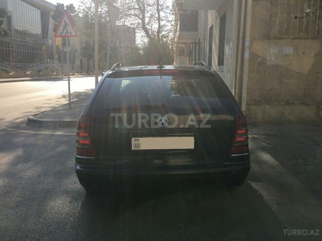 Mercedes C 220 2002, 190,000 km - 0.3 l - Bakı