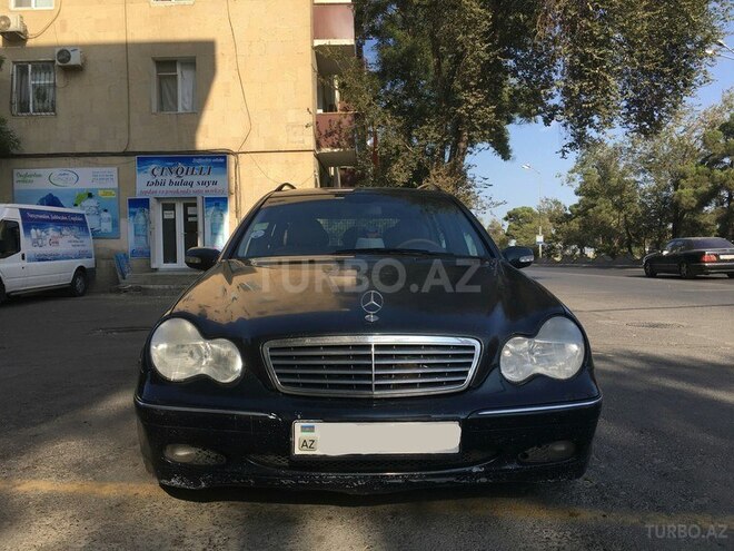 Mercedes C 220 2002, 190,000 km - 0.3 l - Bakı