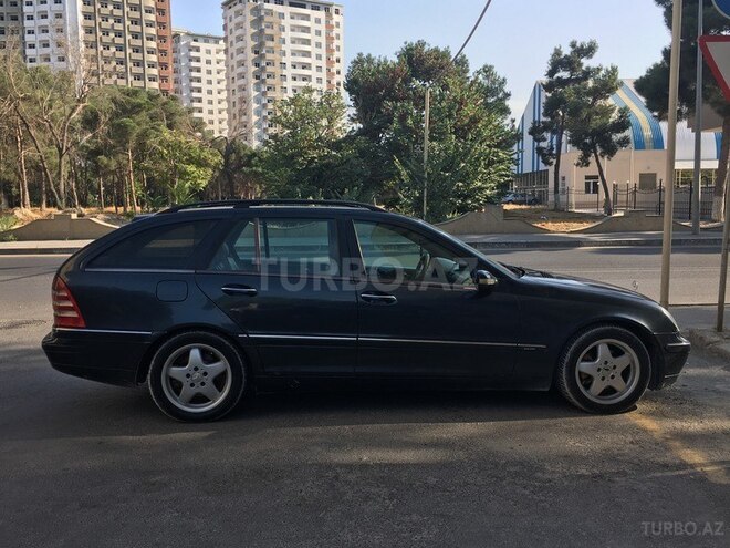 Mercedes C 220 2002, 190,000 km - 0.3 l - Bakı