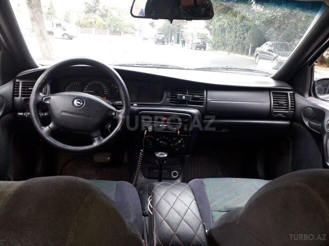Opel Vectra 1997, 185,000 km - 2.0 l - Bakı