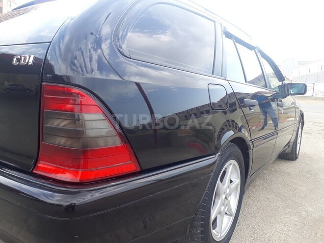 Mercedes C 220 1999, 296,562 km - 2.2 l - Bakı