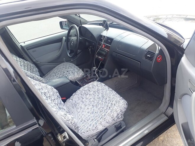 Mercedes C 220 1999, 296,562 km - 2.2 l - Bakı