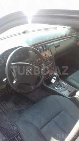 Mercedes E 230 1996, 35,645 km - 2.3 l - Bakı